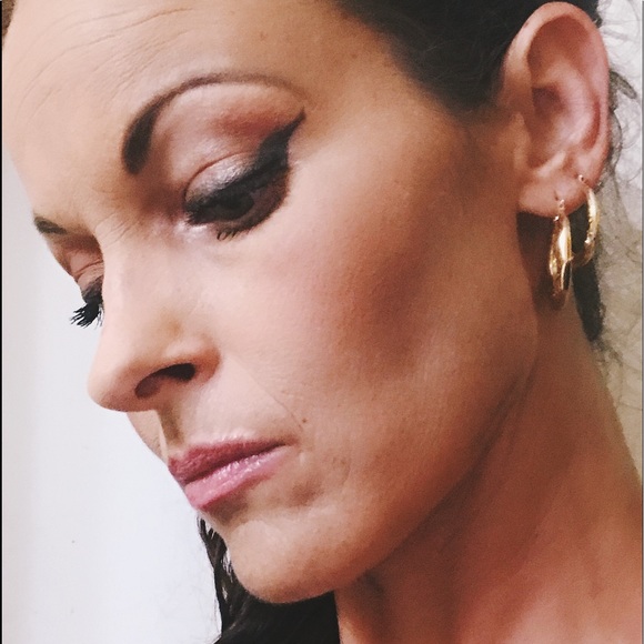 VTG 14K GOLD ETCHED BOHO GYPSY RETRO HOOP EARRINGS - Picture 4 of 6